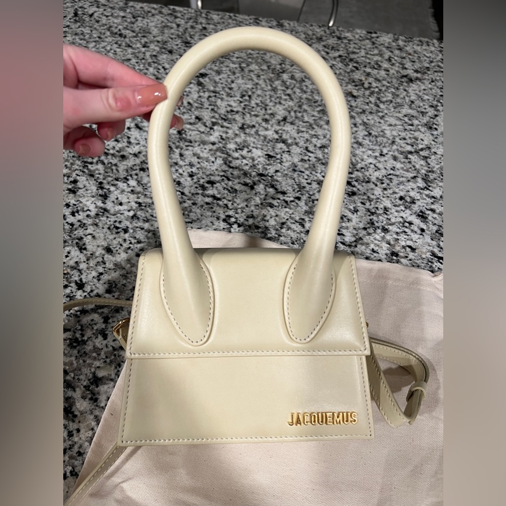 Jacquemus Off-White Le Papier 'Le Chiquito Moyen' Top Handle Bag